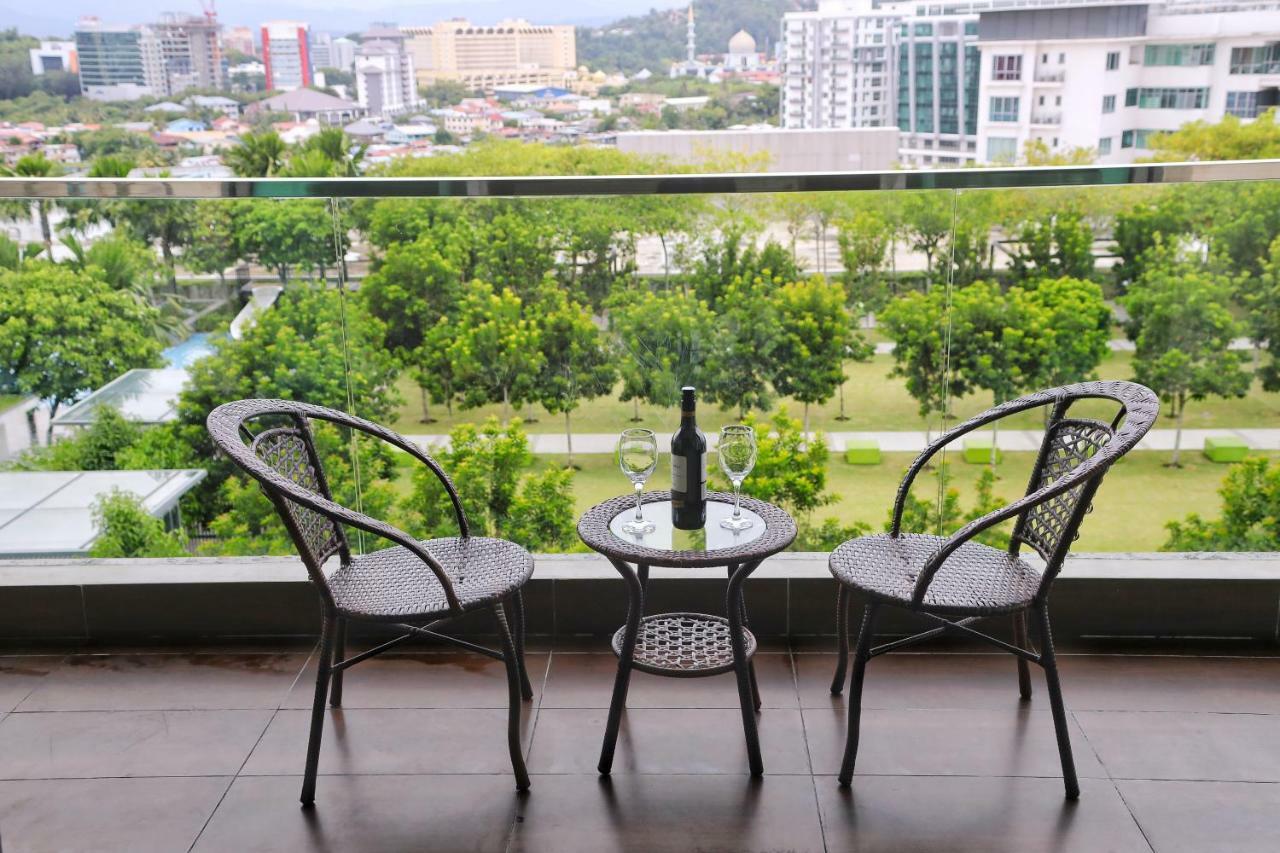 شقة Kampong Sembulan  في Elegant Living At Loft Imago Kk المظهر الخارجي الصورة